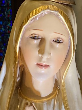Our Lady of Fatima International Pilgrim Virgin Statue of Fatima at Holy Family Visit